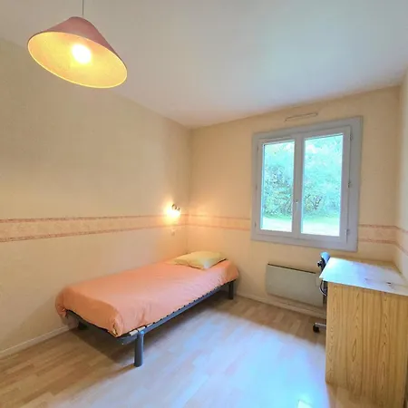 Rural à Avec Piscine Privée, Animaux Admis - Fr-1-616-502 *